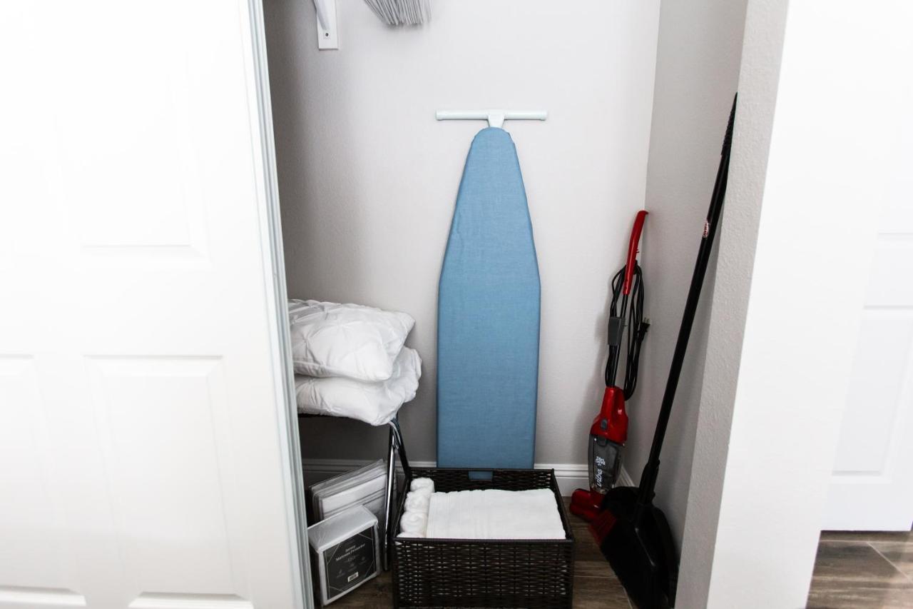 Long Beach Medical Center Duplex: Pet-Friendly Stay for Healthcare Professionals Exterior photo